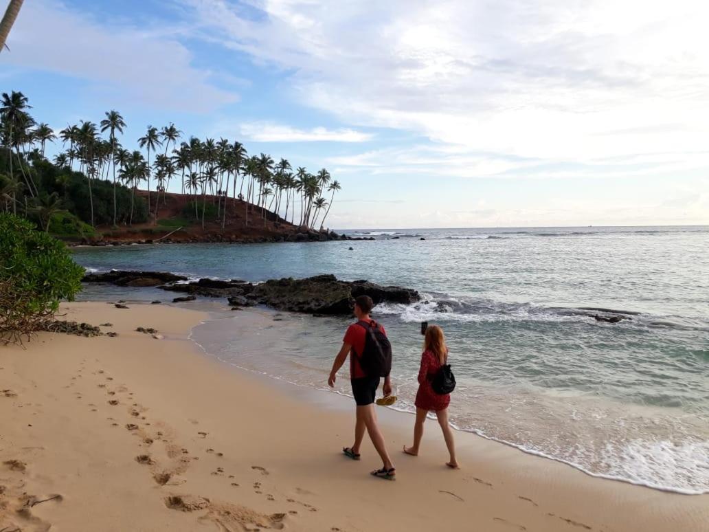 ホテル Coconut Reach ミリッサ エクステリア 写真