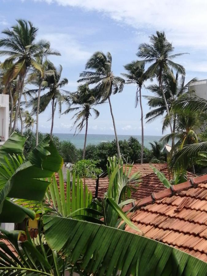 ホテル Coconut Reach ミリッサ エクステリア 写真